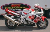 1997 Yamaha YZF 750 R Genesis photo